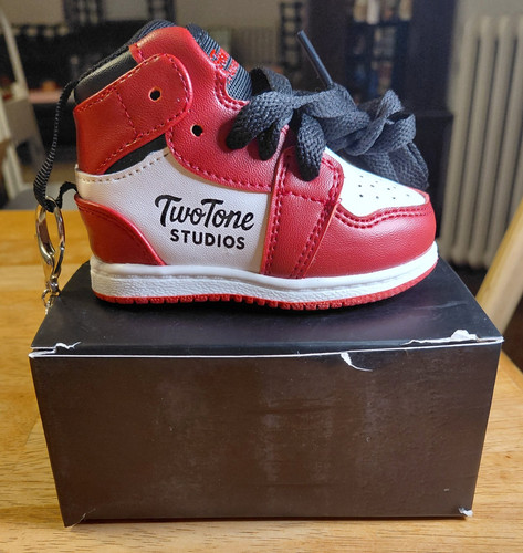 Twotone studios sneaker - twotone,