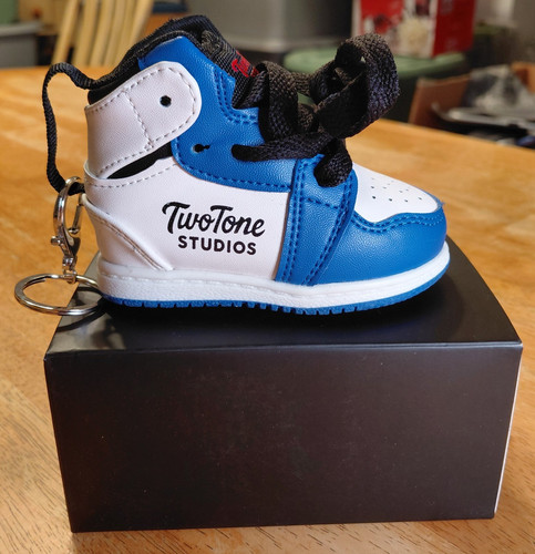 Twotone studios sneaker - twotone,